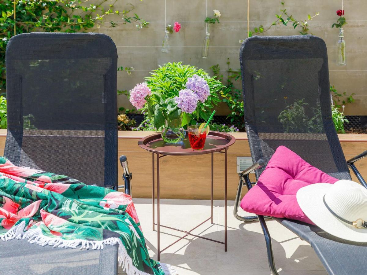 Holiday Home Laura By Interhome Pula Bagian luar foto